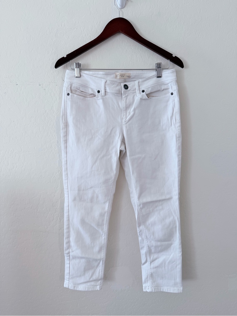 J.Jill Authentic Fit Slim Ankle White Jeans Size 6 Petite Stretch